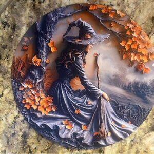 8x8 Round Aluminum Decor